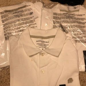Men’s Banana Republic organic cotton white pique polo size M